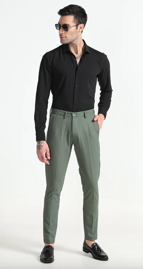 black shirt and olive pant combination for men